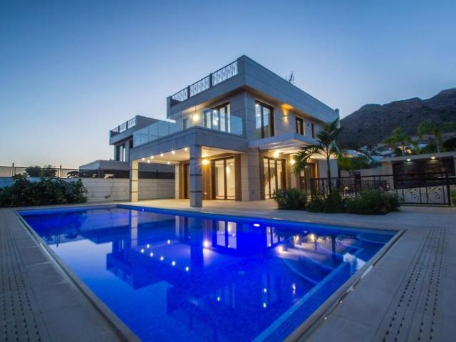 Casa de alto standing de 390 m2 en venta Finestrat, Comunidad Valenciana