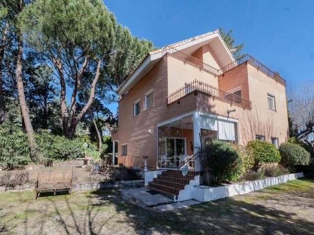 Casa de alto standing de 409 m2 en venta Villanueva del Pardillo, España