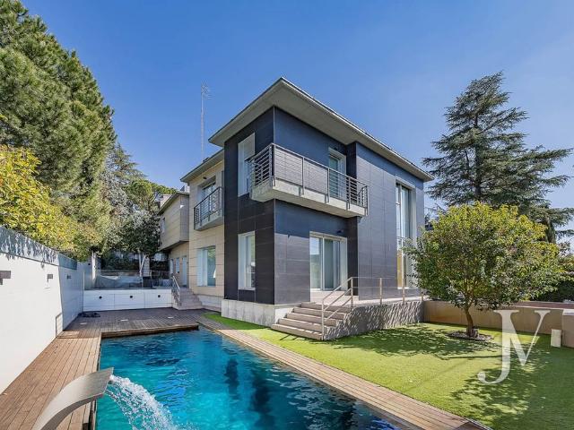 Casa de alto standing de 400 m2 en venta Madrid, Comunidad de Madrid