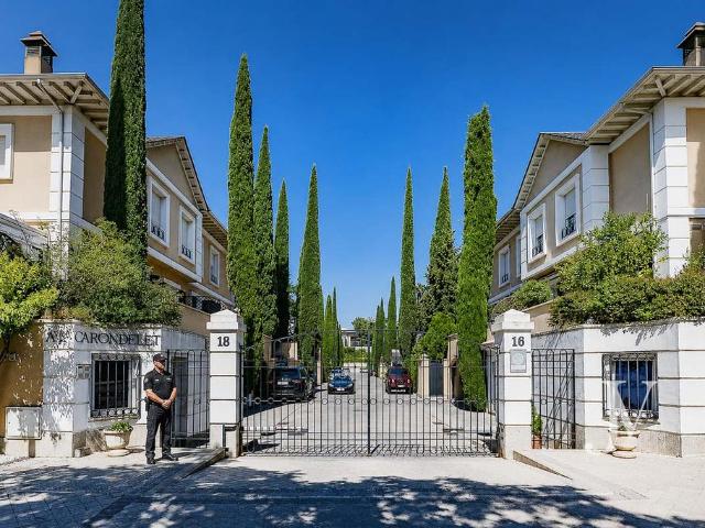Casa de alto standing de 403 m2 en venta Madrid, España