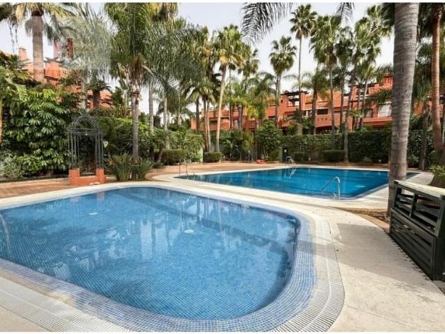 Casa de alto standing de 435 m2 en venta Marbella, España