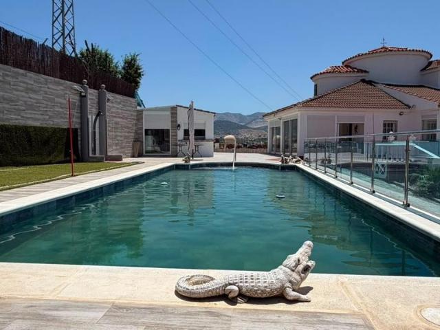 Casa de alto standing de 435 m2 en venta Alhaurín de la Torre, España