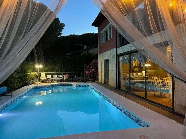 Casa de alto standing de 435 m2 en venta Tordesillas, Castilla y León