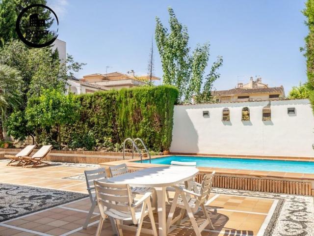 Casa de alto standing de 446 m2 en venta La Zubia, Andalucía