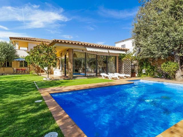 Casa de alto standing de 520 m2 en venta l'Escala, España