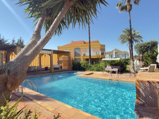 Casa de alto standing de 606 m2 en venta Valencina de la Concepción, Andalucía