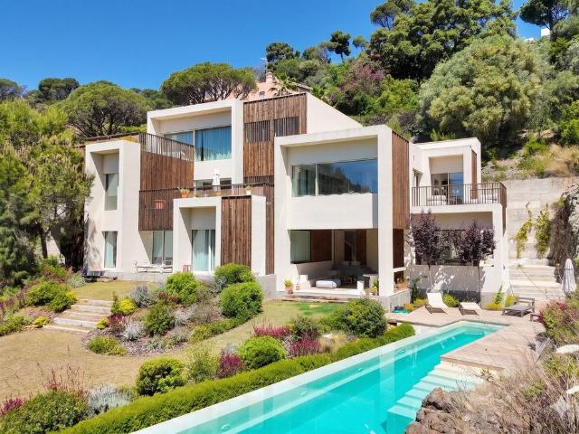 Casa de alto standing de 699 m2 en venta El Madroñal, Benahavís, Andalucía