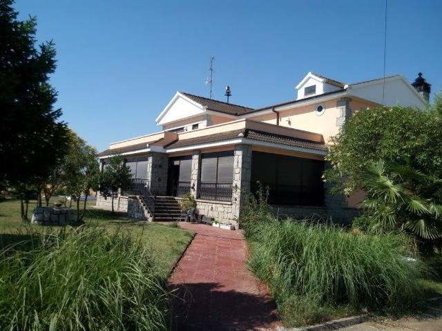 Casa de alto standing en venta Castellanos de Villiquera, Castilla y León
