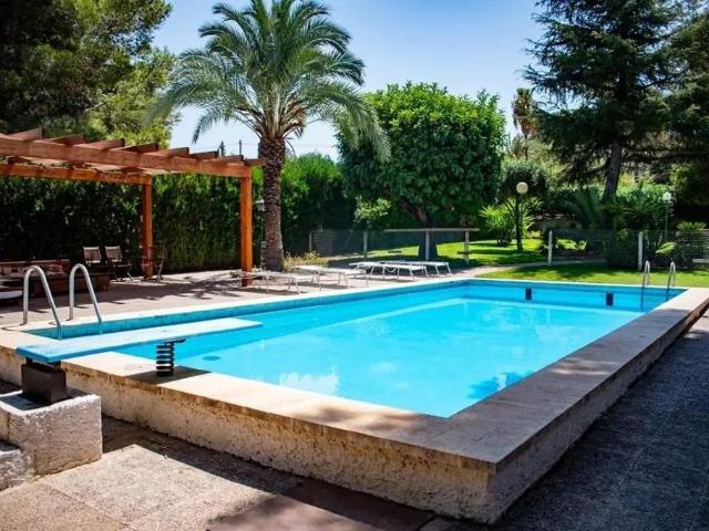 Casa de alto standing en venta Chiva, España