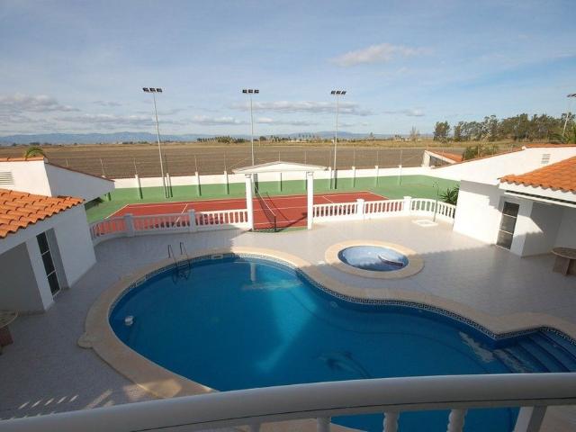 Casa de alto standing en venta Amposta, España