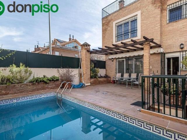 Casa de alto standing en venta Granada, España