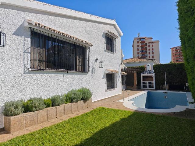 Casa de alto standing en venta Fuengirola, España