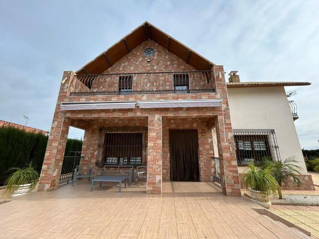 Casa de alto standing en venta Lora del Río, España