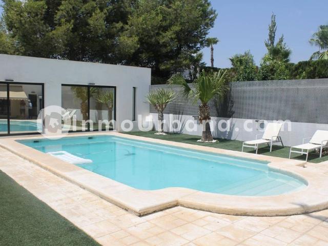 Casa de alto standing en venta Monforte del Cid, Comunidad Valenciana