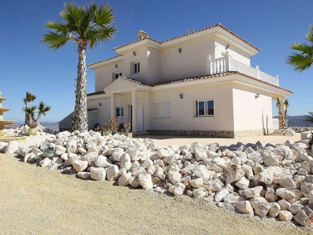 Casa de alto standing en venta Pinoso, Comunidad Valenciana