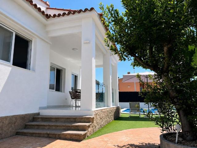 Casa de alto standing en venta Puebla de Vallbona, España