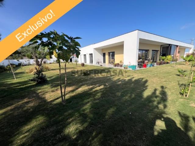 Casa de arquitectura contemporânea, T3, 2 km das praias Santa Cruz Torres Vedras