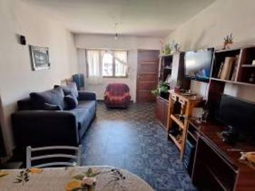 Casa de cuatro ambientes con patio. Parque Camet