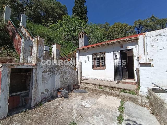 CASA DE CAMPO A REFORMAR. EN VENTA. TORDERA