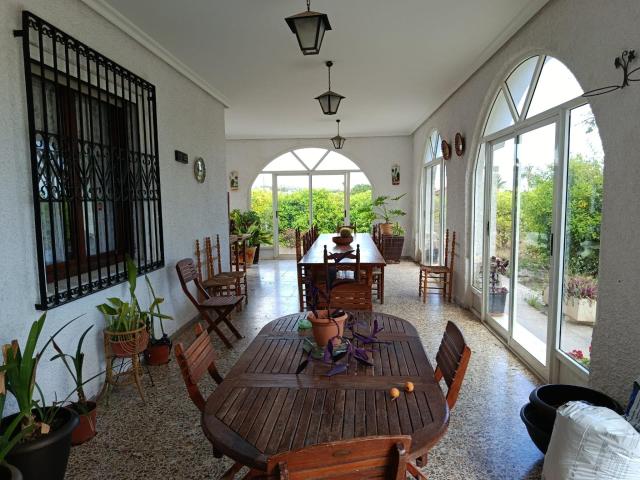 CASA DE CAMPO CERCA DE ELCHE