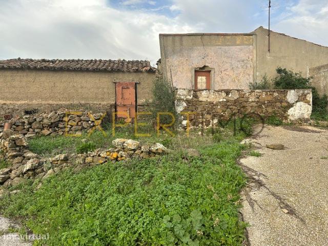 Casa de Campo com anexo para reabilitar em Alcaria do Cume, Tavira.