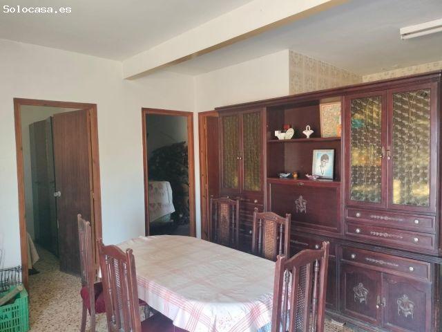 CASA DE CAMPO CON NARANJOS EN PRODUCCIÓN