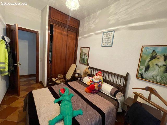 CASA DE CAMPO CON OLIVOS Y 1 HECTAREA EN ALCUESCAR