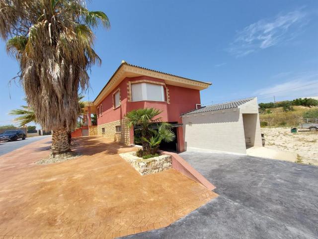 Casa de Campo con piscina cerrada en Calasparra 300m² Calasparra