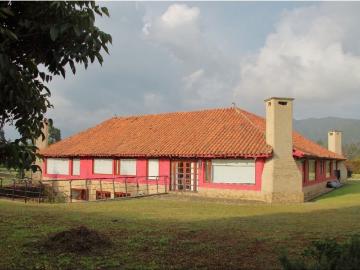 Casa de campo de alto standing de 3 dormitorios en venta Tenjo, Cundinamarca