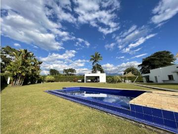 Casa de campo de alto standing de 3 dormitorios en venta Armenia, Colombia
