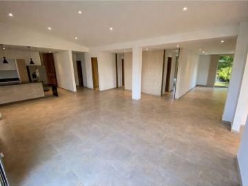 Casa de campo de alto standing de 3 dormitorios en venta Armenia, Colombia