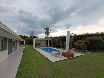 Casa de campo de alto standing de 3 dormitorios en venta Armenia, Colombia