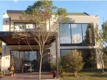 Casa de campo de alto standing de 3 dormitorios en venta Carmen de Viboral, Colombia
