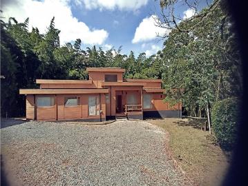 Casa de campo de alto standing de 3 dormitorios en venta Carmen de Viboral, Colombia