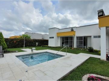 Casa de campo de alto standing de 3 dormitorios en venta Pereira, Colombia