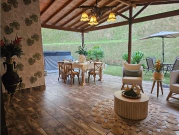 Casa de campo de alto standing de 3 dormitorios en venta Rionegro, Colombia