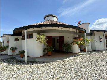 Casa de campo de alto standing de 3 dormitorios en venta Rionegro, Colombia