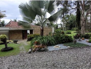 Casa de campo de alto standing de 3 dormitorios en venta Sabaneta, Colombia