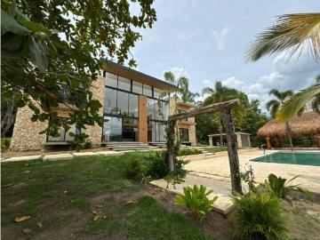 Casa de campo de alto standing de 11 dormitorios en venta San Jerónimo, Departamento de Antioquia