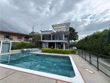 Casa de campo de alto standing de 12 dormitorios en venta Armenia, Quindío Department