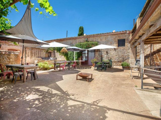 Casa de campo de alto standing de 1385 m2 en venta Torroella de Montgrí, Cataluña