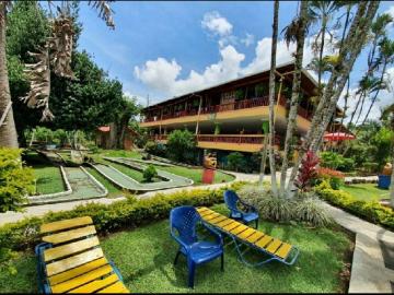 Casa de campo de alto standing de 13 dormitorios en venta Risaralda, Colombia