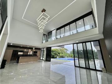 Casa de campo de alto standing de 4 dormitorios en venta Armenia, Quindío Department
