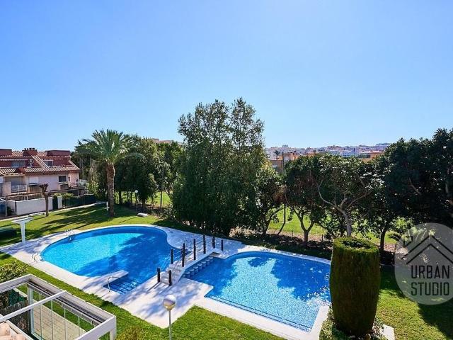 Casa de campo de alto standing de 263 m2 en venta Alicante, España