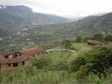 Casa de campo de alto standing de 2 dormitorios en venta Girardota, Colombia