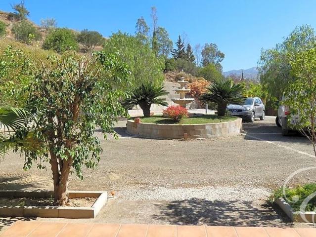 Casa de campo de alto standing de 325 m2 en venta Almogía, España