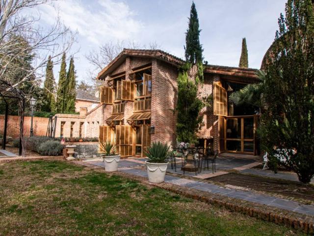 Casa de campo de alto standing de 7 dormitorios en venta Madrid, España