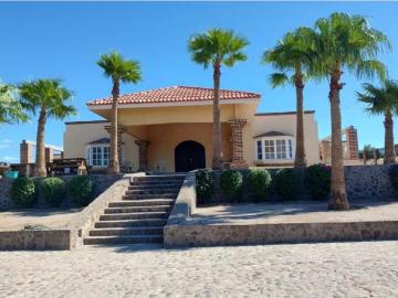 Casa de campo de alto standing de 4 dormitorios en venta Ures, México