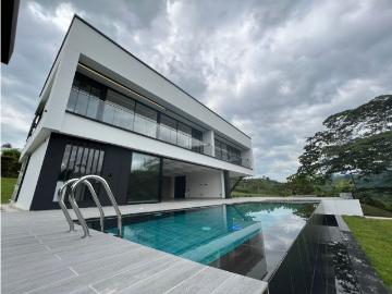 Casa de campo de alto standing de 4 dormitorios en venta Armenia, Quindío Department