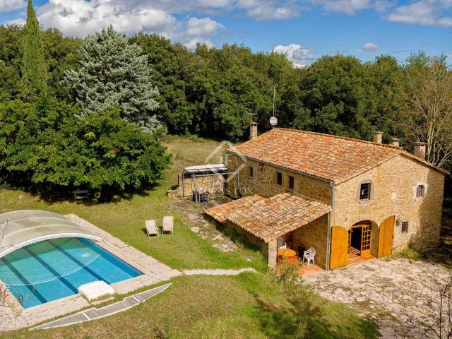 Casa de campo de alto standing de 4 dormitorios en venta Bañolas, Cataluña
